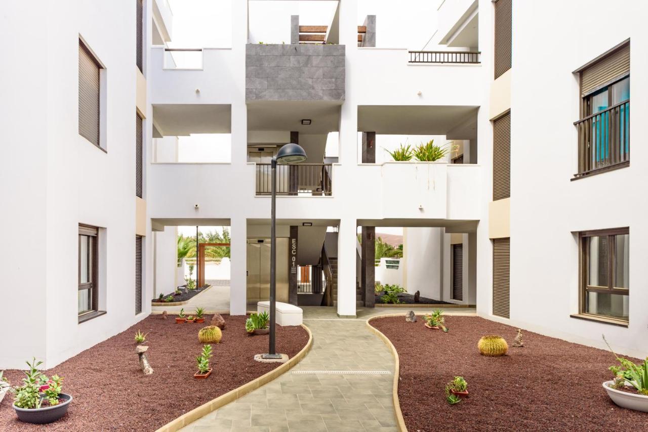 Modern Apartment In Residential Complex With Pools Costa De Antigua Eksteriør billede
